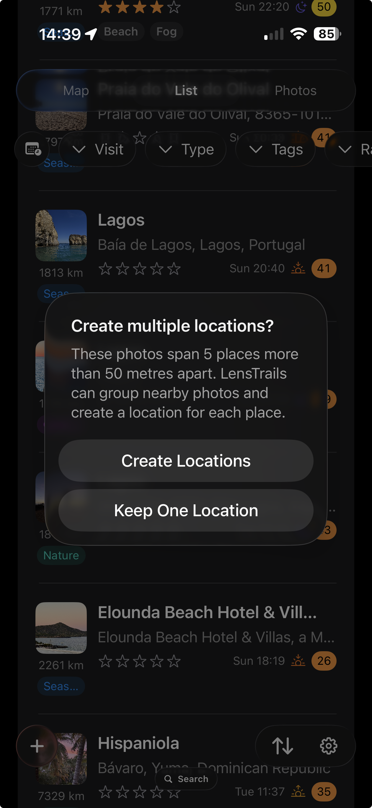 LensTrails prompt offering to group geotagged photos into locations when they are more than 50 metres apart